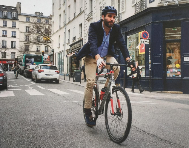 Cycliste Parisien